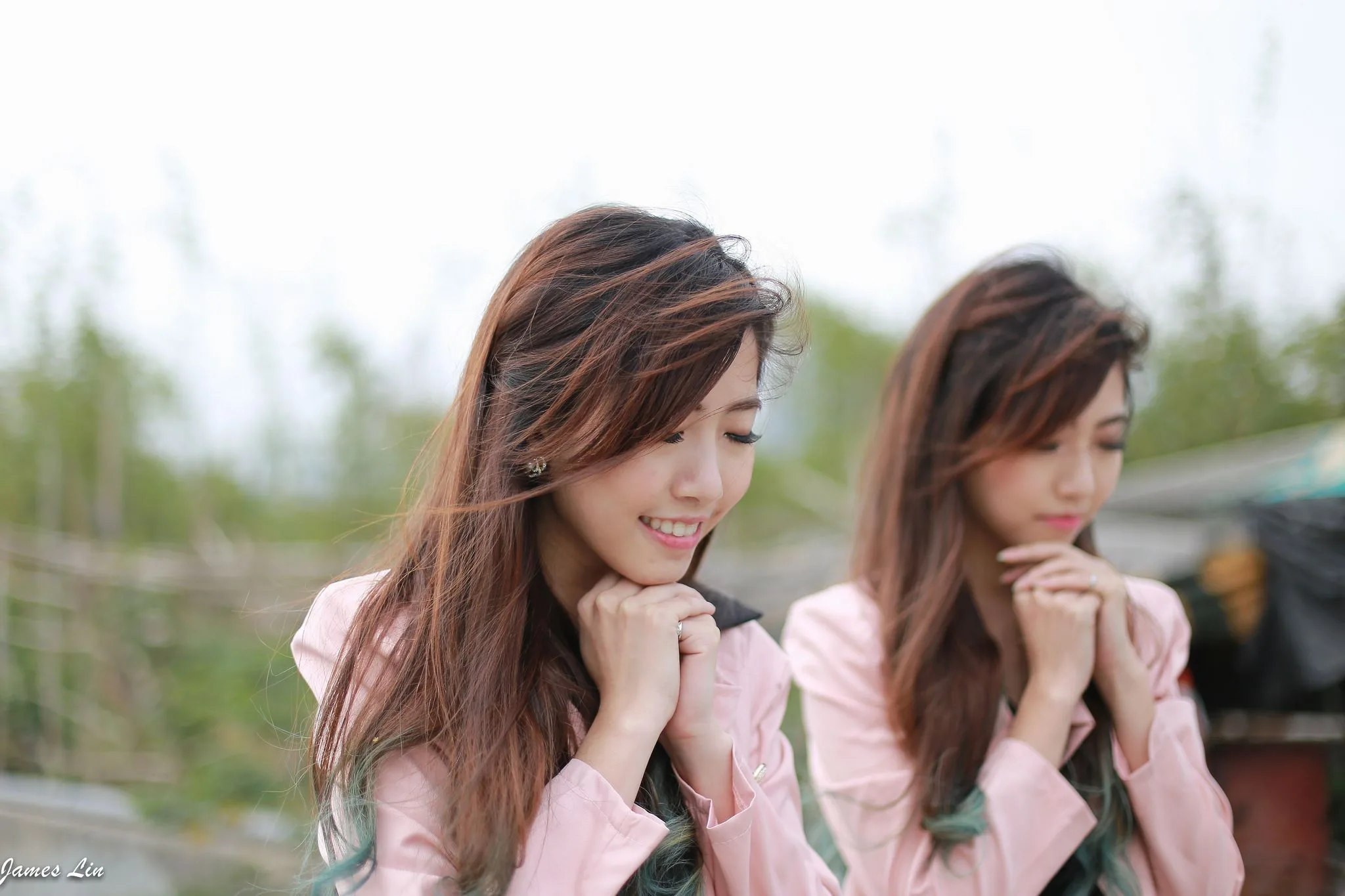 Hai chị em sinh đôi - Buổi chụp ảnh ngoài trời trong sáng và ngây thơ. - 46