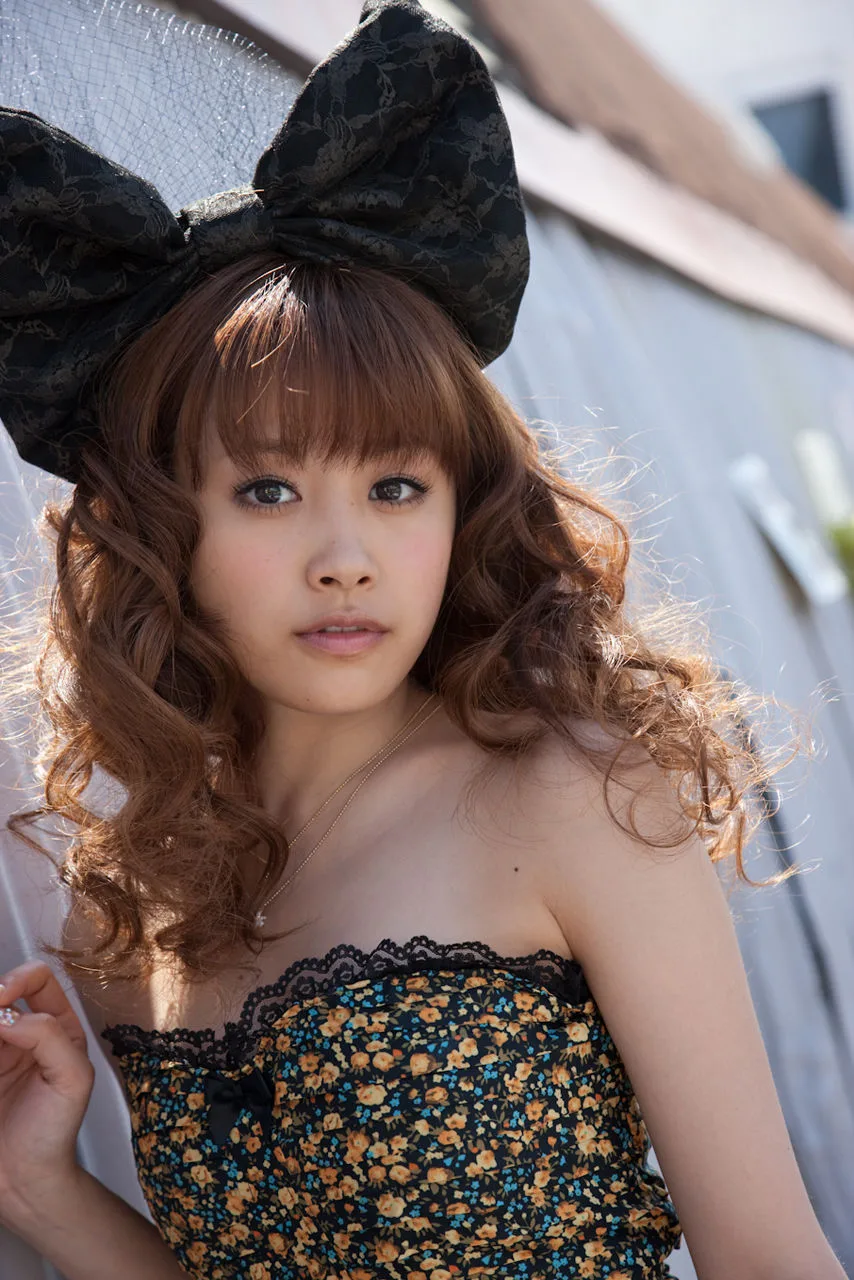 [Sách điện tử H!P] Số 74 Ai Takahashi - Bộ ảnh "Ngôi nhà ngọt ngào" - 25