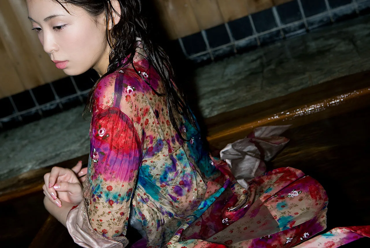 [Image.tv] Album ảnh "Linh hồn quý cô" của Hinata Yuki - 15